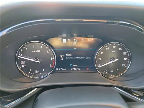 Used 2023 Buick Envision Avenir image 18