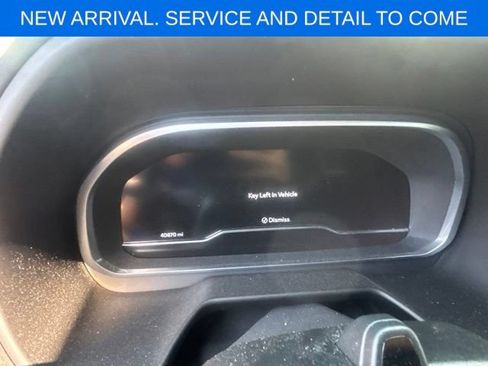 Certified 2023 Chevrolet Suburban High Country w/ Advanced Technology Package AWD/4WD image 11