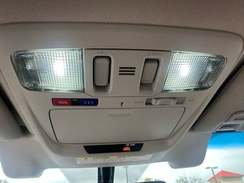 Used 2019 Subaru Outback 3.6R Limited w/ Popular Package #2 image 35