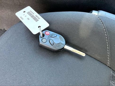 Used 2016 Ford Focus SE FWD image 11