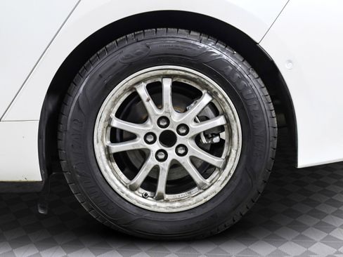 Used 2017 Toyota Prius Prime Advanced image 33