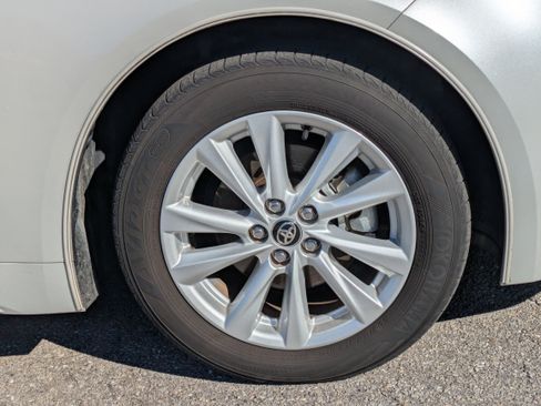 Used 2023 Toyota Corolla SE image 11