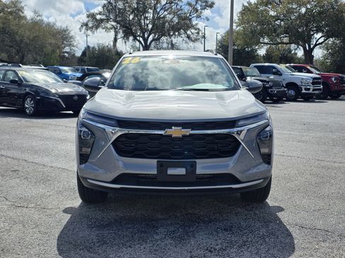 New 2026 Chevrolet Trax LT w/ Driver Confidence Package image 12