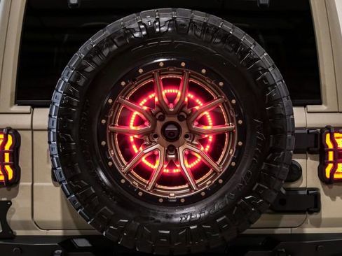 Used 2024 Jeep Wrangler Unlimited Rubicon w/ Technology Group image 8