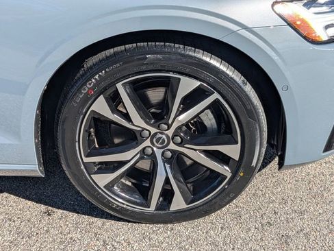 Certified 2023 Volvo S60 B5 Plus w/ Climate Package image 14