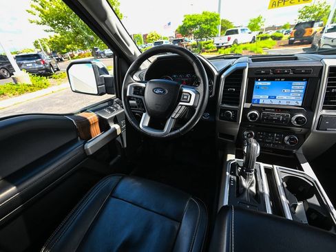 Used 2017 Ford F150 Lariat w/ Equipment Group 502A Luxury AWD/4WD image 33