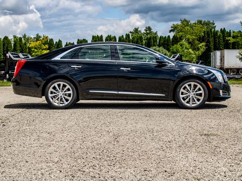 Used 2014 Cadillac XTS Premium AWD/4WD image 2