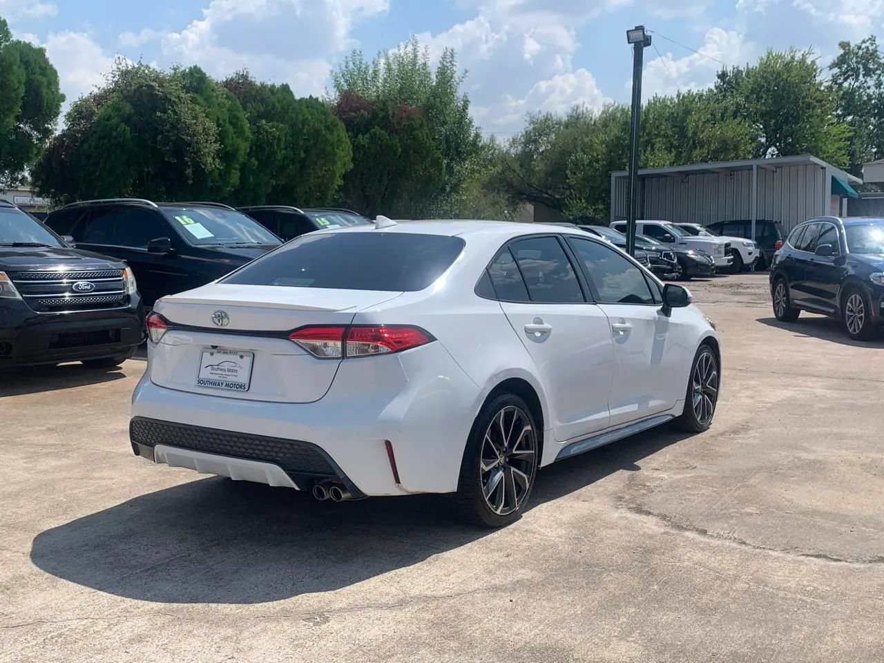 Used 2021 Toyota Corolla SE FWD image 7