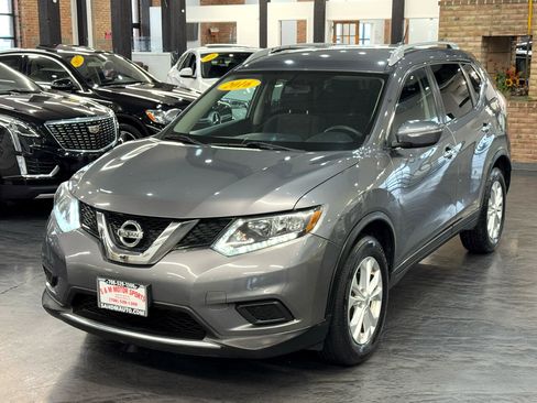 Used 2016 Nissan Rogue SV image 4