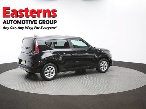 Used 2025 Kia Soul LX w/ LX Technology Package FWD image 40