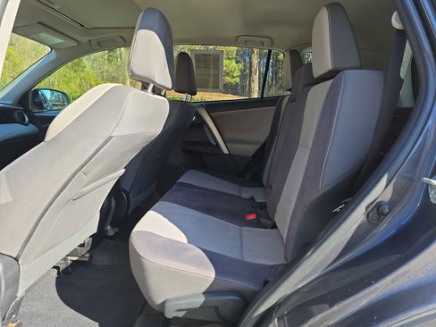 Used 2015 Toyota RAV4 XLE image 13