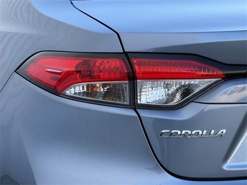 Used 2024 Toyota Corolla LE image 6
