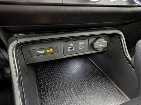 Used 2023 Honda CR-V EX image 9