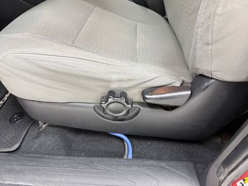 Used 2016 Toyota Tacoma SR w/ SR Convenience Package image 26