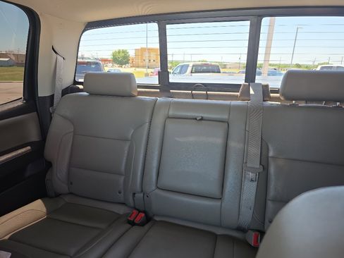Used 2014 GMC Sierra 1500 SLT w/ SLT Preferred Package RWD image 7