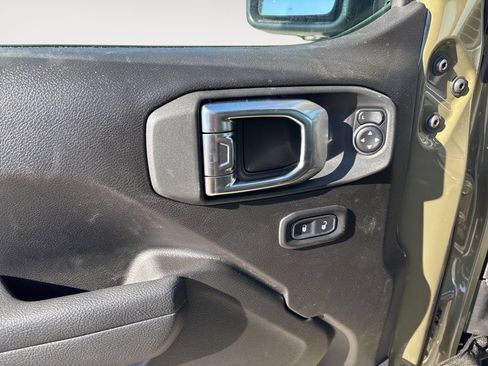 New 2026 Jeep Gladiator Willys AWD/4WD image 34
