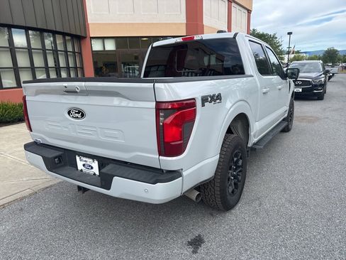 New 2025 Ford F150 XLT w/ Equipment Group 302A MID image 7