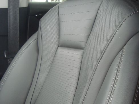 Used 2025 Buick Envision Preferred image 23