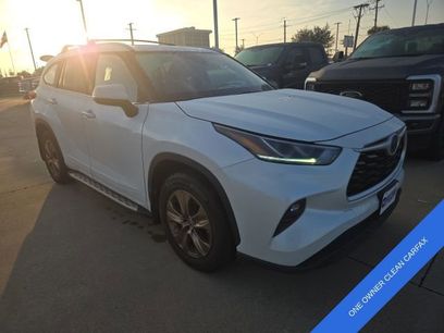 Used 2022 Toyota Highlander Bronze Edition