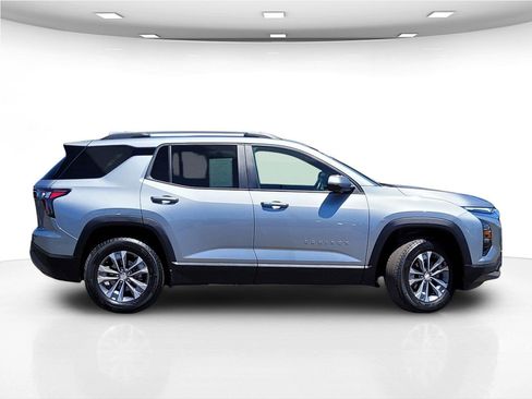Used 2025 Chevrolet Equinox LT w/ Convenience Package II AWD/4WD image 6