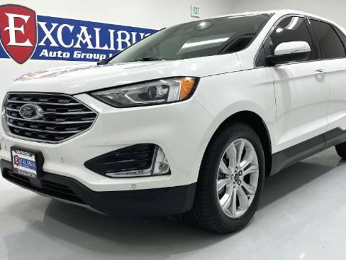 Used 2021 Ford Edge Titanium AWD/4WD image 9