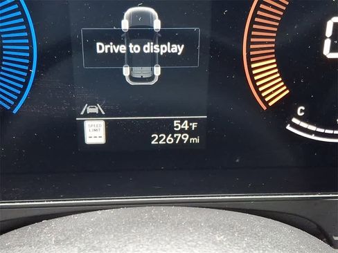 Used 2025 Hyundai Kona SEL image 19