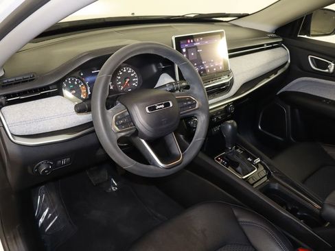 Used 2022 Jeep Compass Latitude AWD/4WD image 24