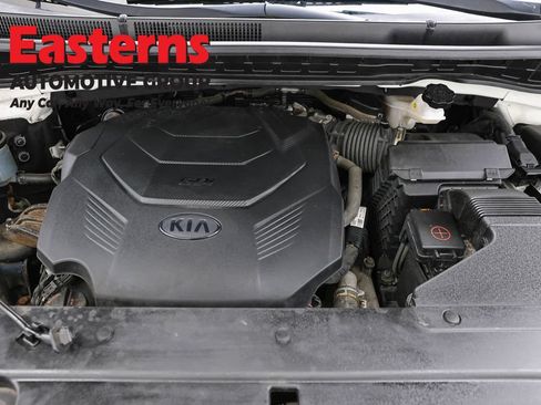 Used 2020 Kia Sedona LX FWD image 7