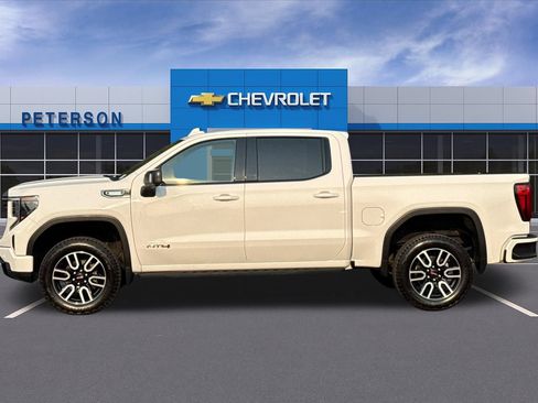 Used 2025 GMC Sierra 1500 AT4 w/ Technology Package AWD/4WD image 7