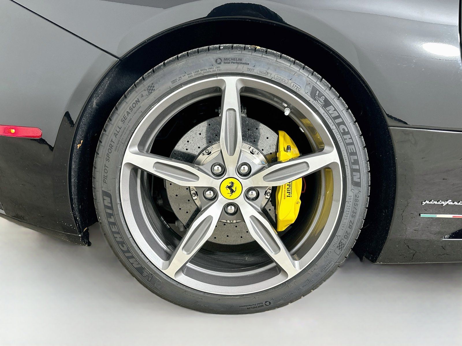 Used 2014 Ferrari California RWD image 51