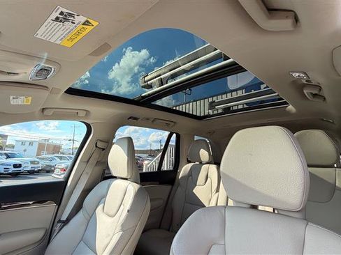 Used 2019 Volvo XC90 T6 Momentum w/ Protection Package Premier AWD/4WD image 24