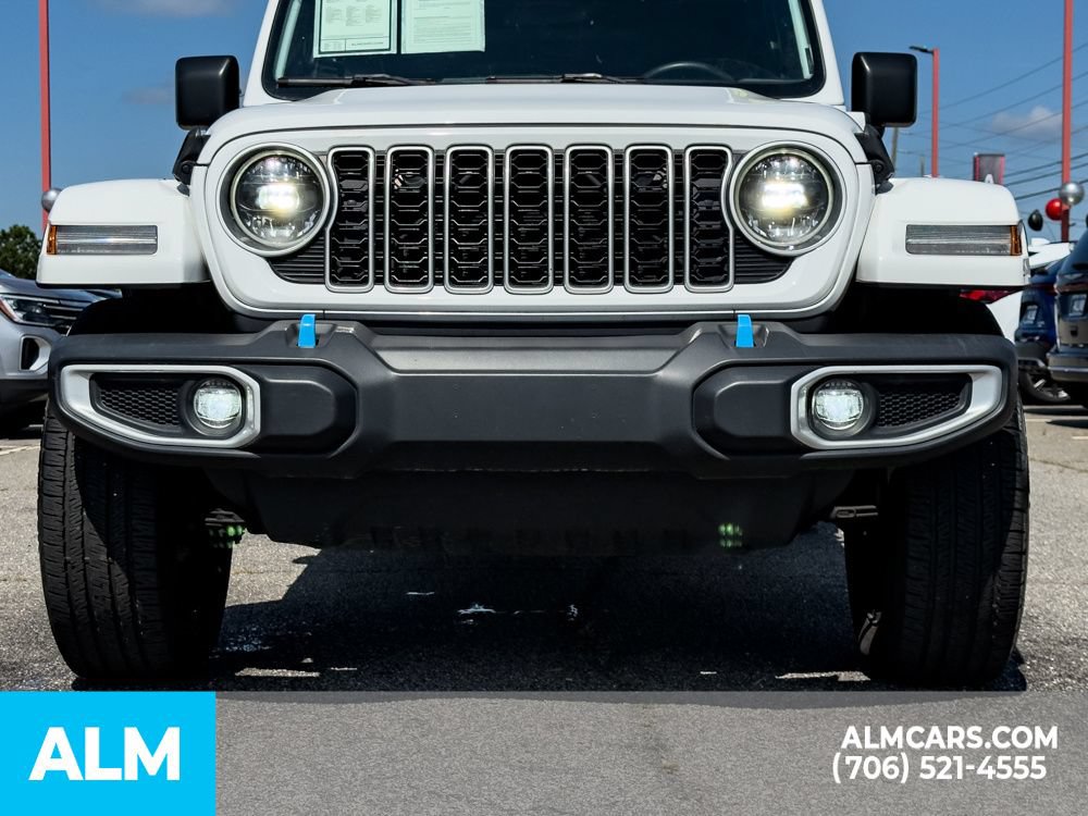 Used 2024 Jeep Wrangler Unlimited Sahara AWD/4WD image 11