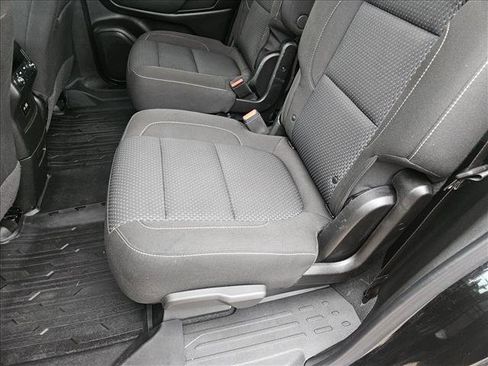 Certified 2023 GMC Acadia SLE w/ LPO, Floor Liner Package image 17