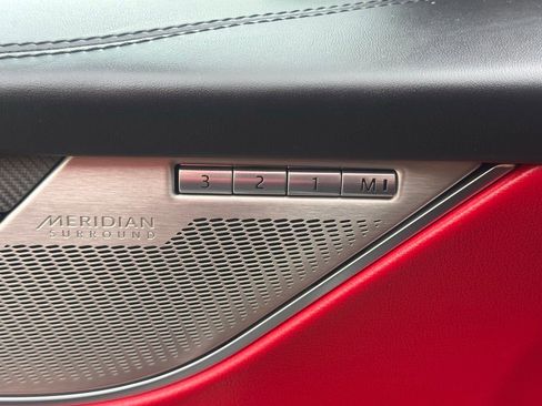 Used 2021 Jaguar F-PACE SVR image 26