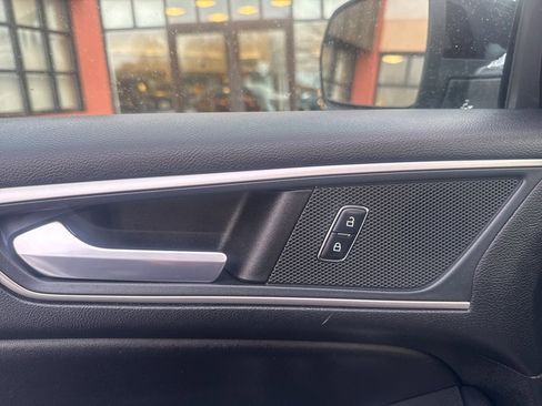 Used 2023 Ford Edge ST-Line w/ Class II Trailer Tow Package image 32