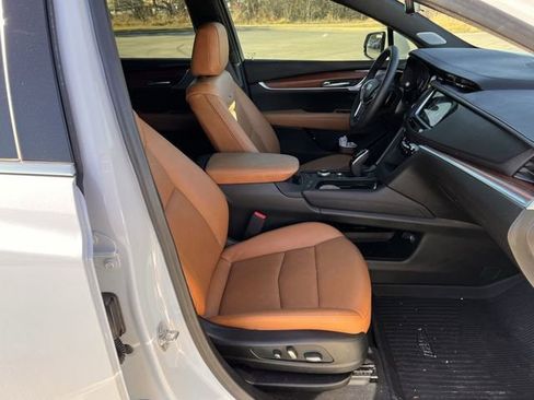 Certified 2025 Cadillac XT5 Premium Luxury w/ Technology Package image 26