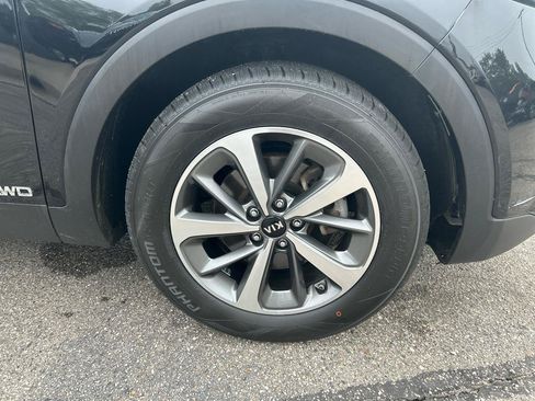 Used 2020 Kia Sorento AWD V6 image 28