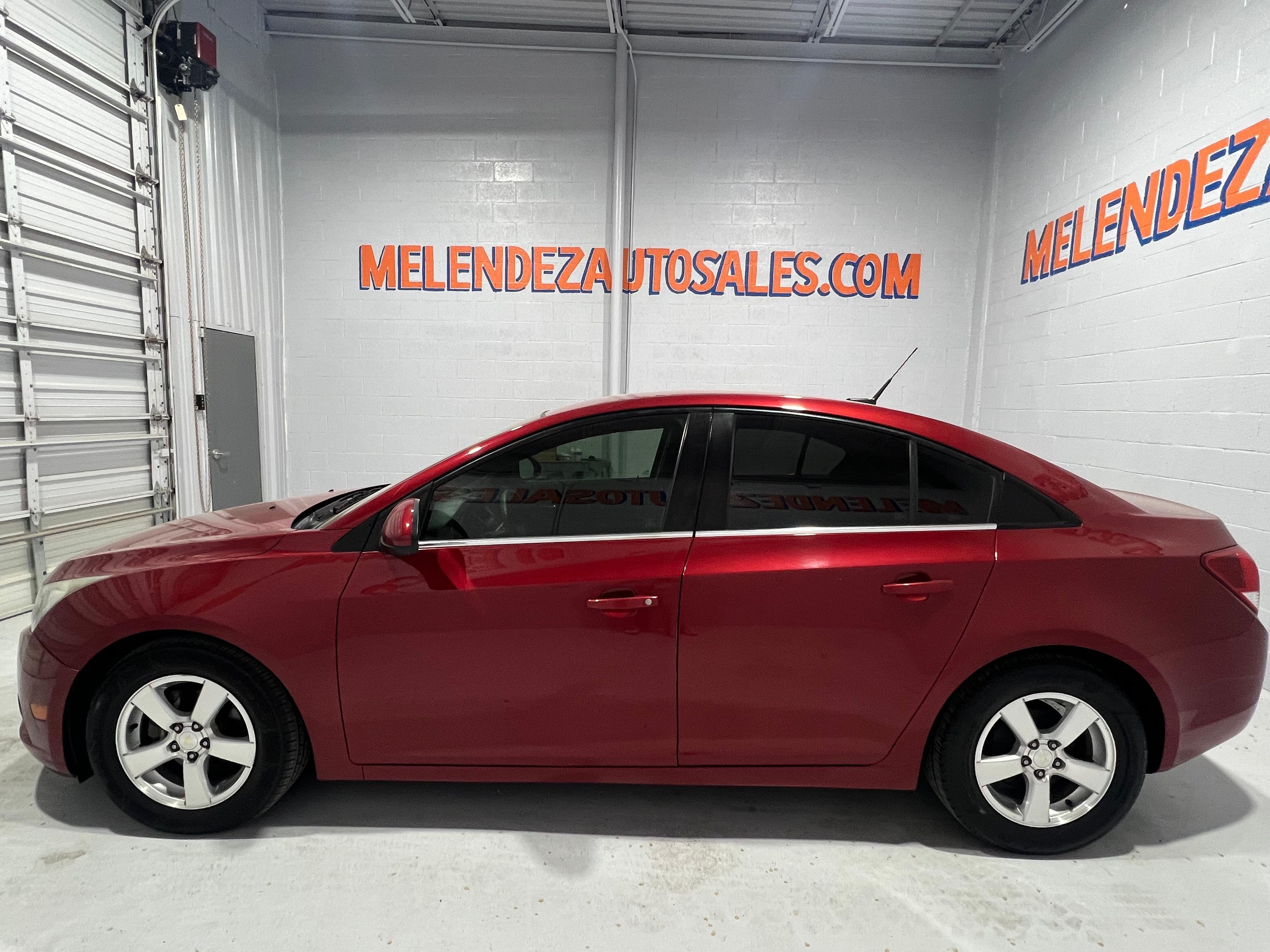 Used 2013 Chevrolet Cruze LT w/ Enhanced Safety Package FWD image 2