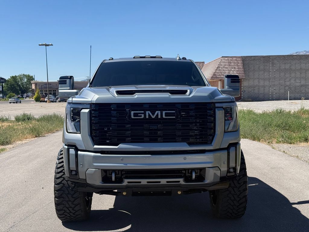 Used 2026 GMC Sierra 3500 Denali Ultimate AWD/4WD image 5