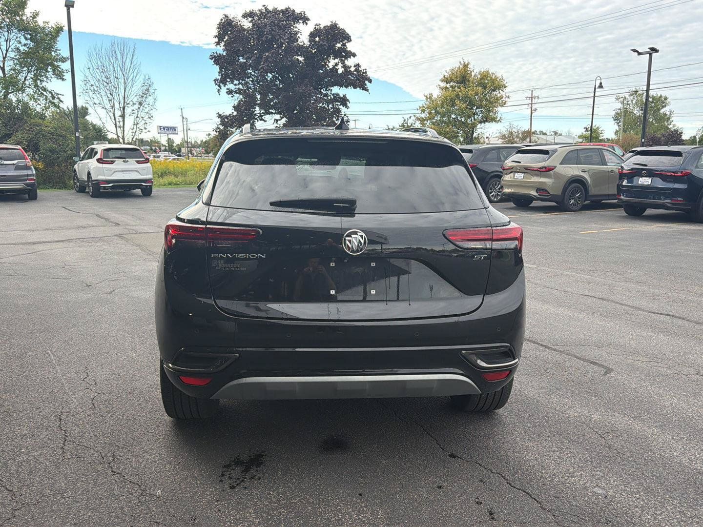 Used 2022 Buick Envision Preferred FWD image 9