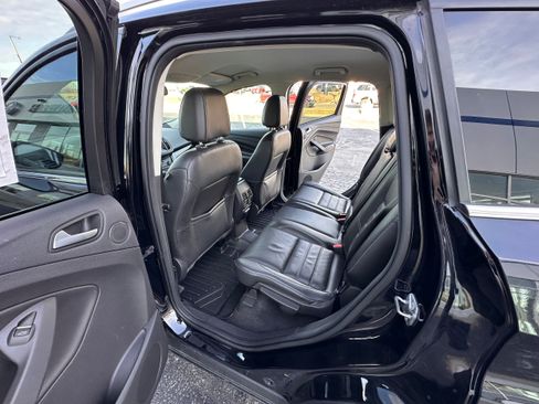 Used 2017 Ford Escape Titanium w/ Equipment Group 301A image 10