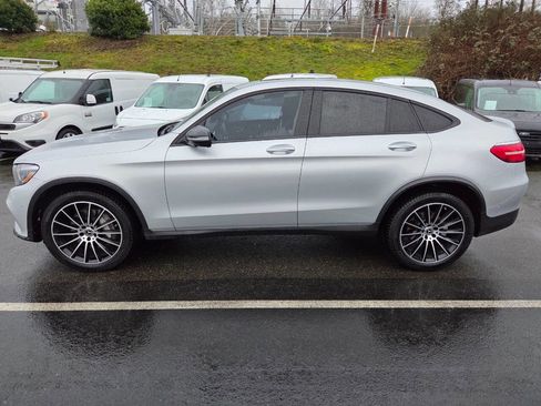 Used 2018 Mercedes-Benz GLC 300 GLC 300 4MATIC AWD 4dr Coupe image 4