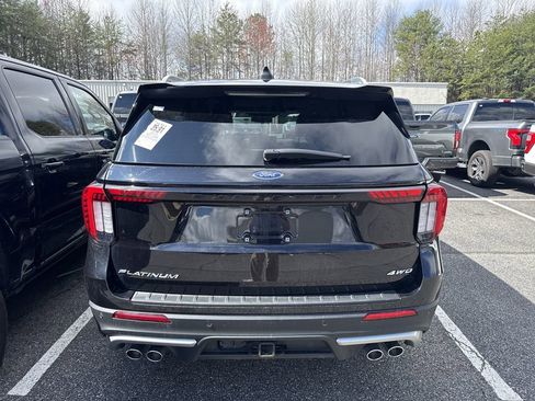 Used 2025 Ford Explorer Platinum w/ Ultimate Package image 19