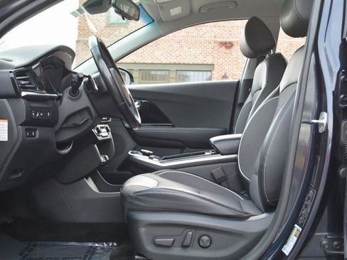 Used 2022 Kia Niro EX w/ Cold Weather Package image 16