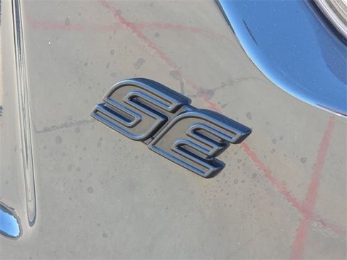 Used 2025 Toyota Corolla SE image 10