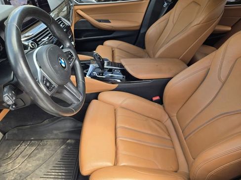 Used 2021 BMW 530i RWD image 9