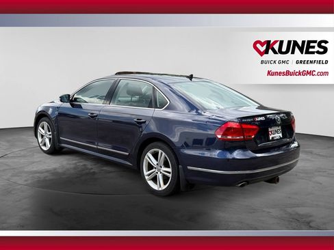 Used 2015 Volkswagen Passat TDI SEL Premium FWD image 8