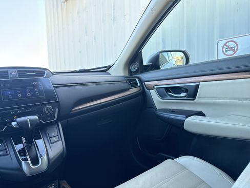 Used 2020 Honda CR-V Touring image 26