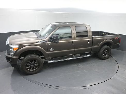 Used 2015 Ford F250 Lariat w/ Lariat Interior Package AWD/4WD image 35