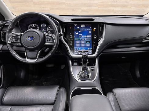 Used 2025 Subaru Outback Touring image 2